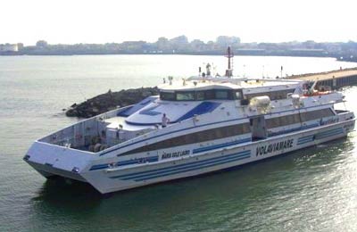 Porovnejte a rezervujte si levné Alilauro trajekty do Ischia a Neapol!